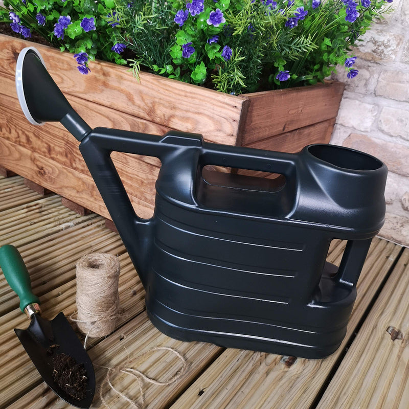 The Ultimate Guide: Plastic vs. Metal Watering Cans