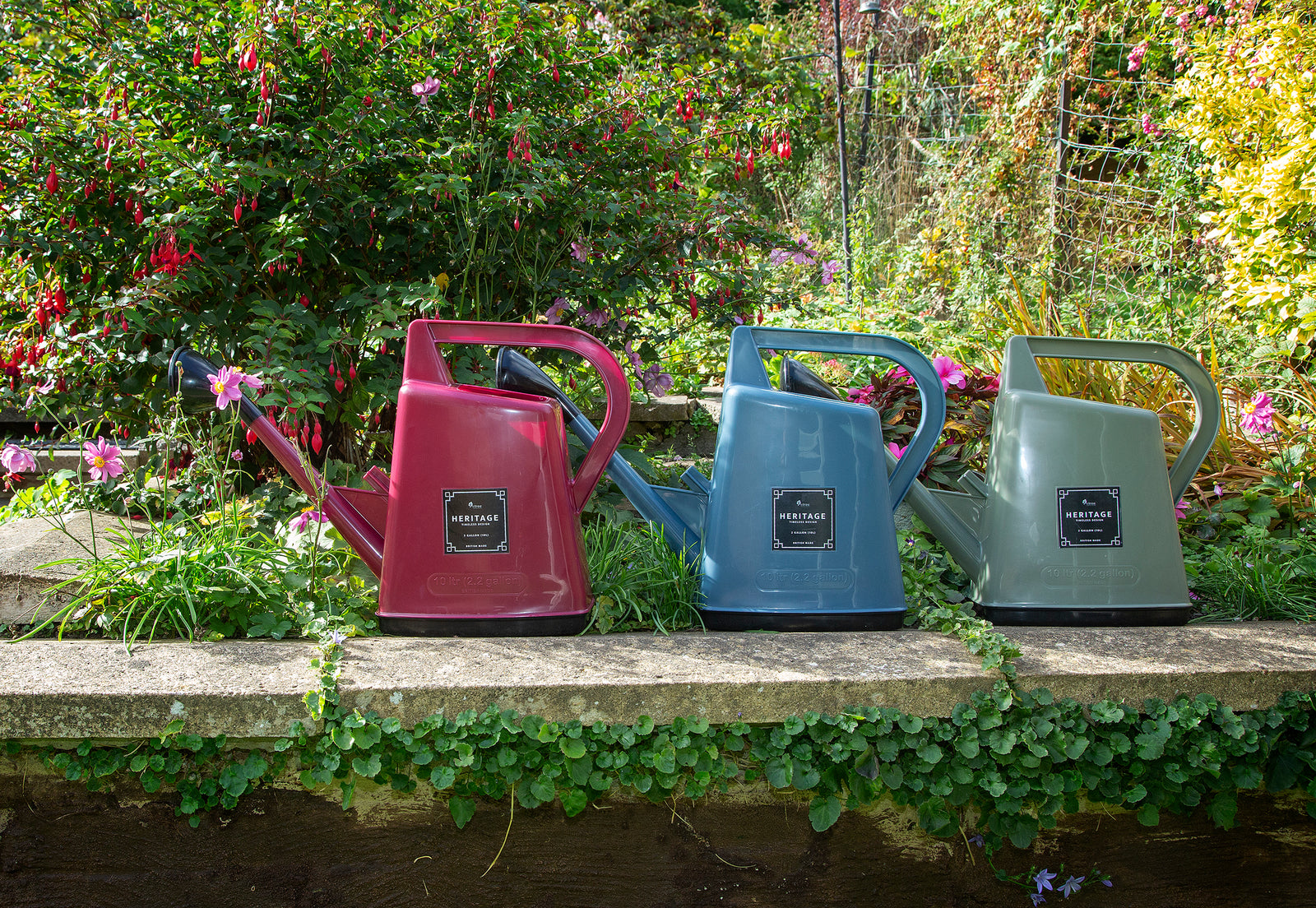 Watering Cans & Accessories